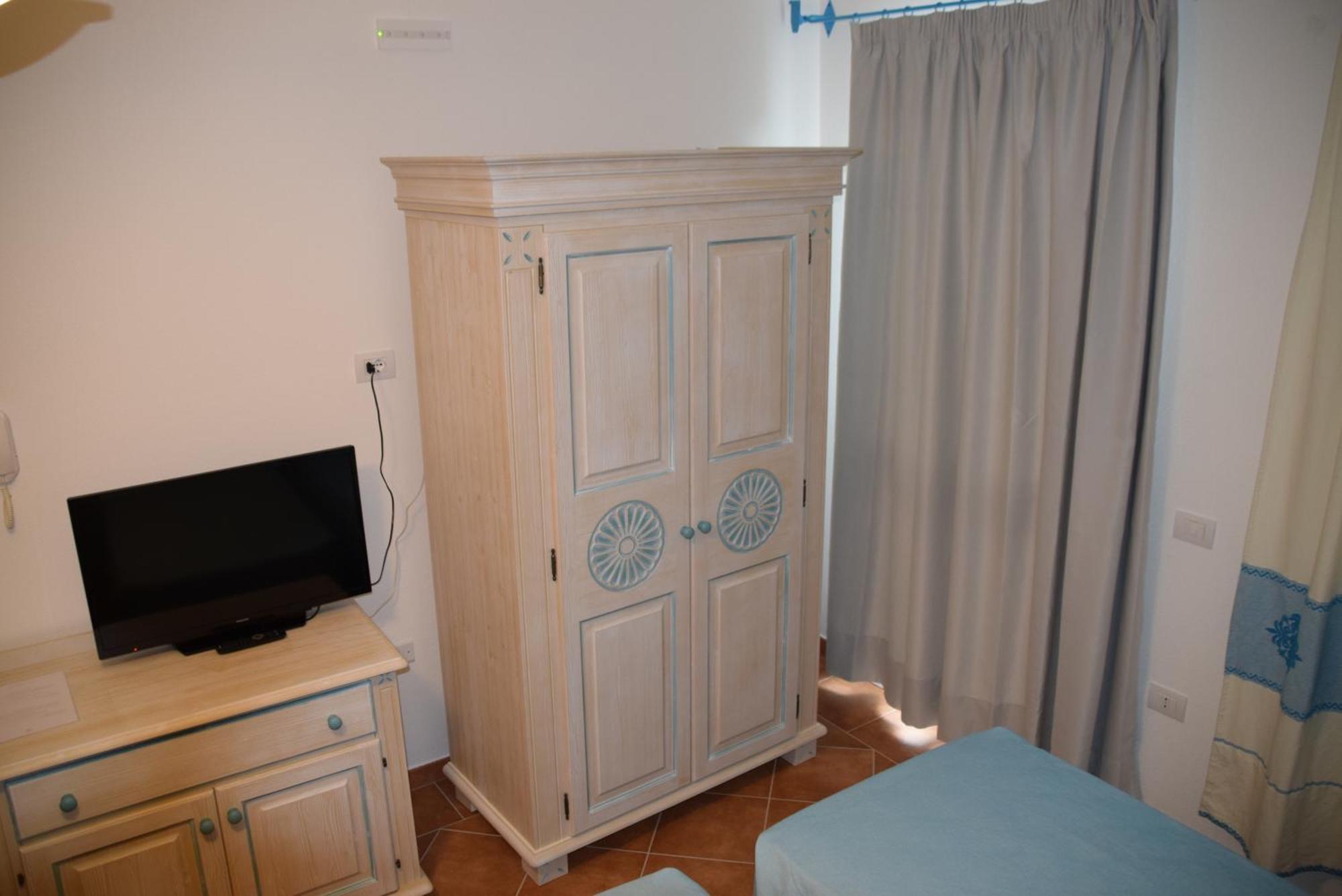 Residence Leonardo Da Vinci Орозеи Экстерьер фото